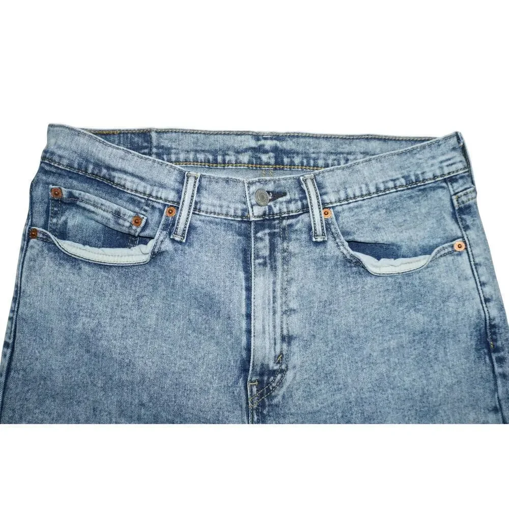 Levis step into